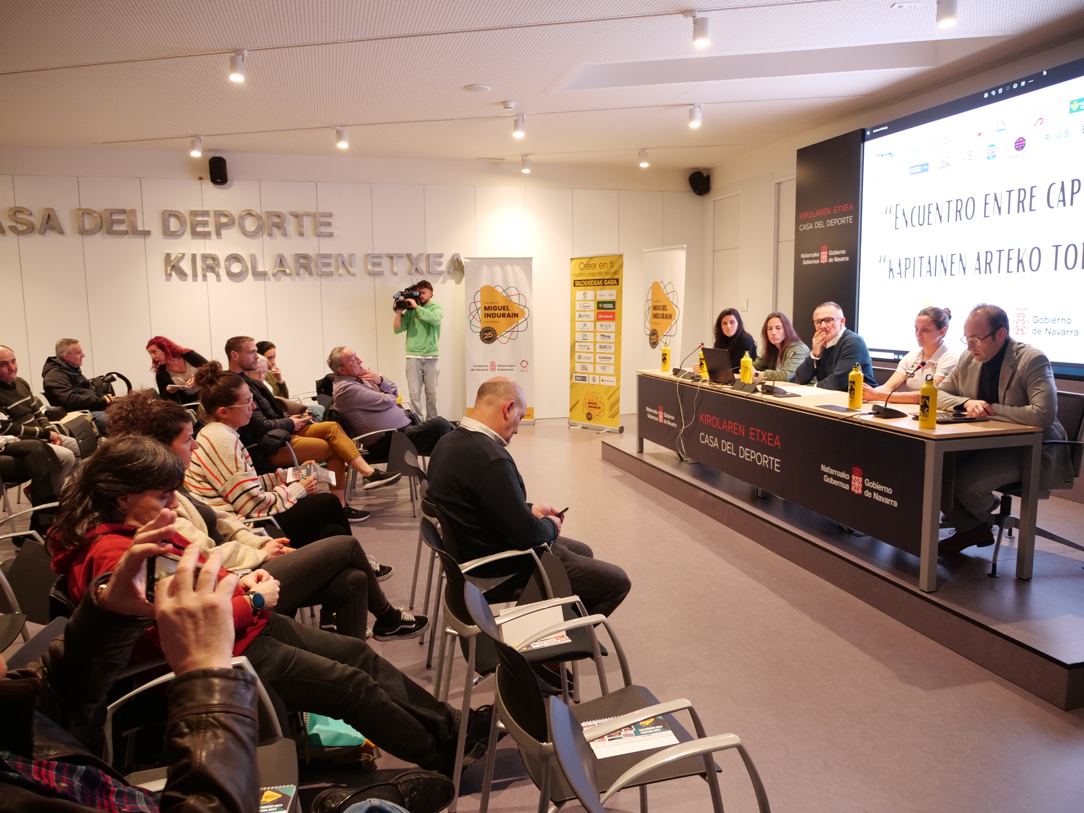 Liderazgo femenino en el deporte: tres voces capitales